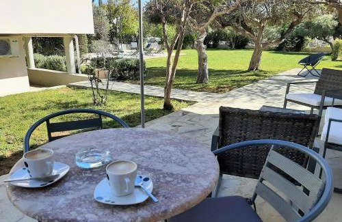 Saronikos Apartment | 75 m² Apartment ∙ 2 bedrooms ∙ 6 guests