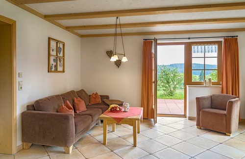 Schwarzenbach Apartment | 75 m² Apartment ∙ 2 bedrooms ∙ 4 guests