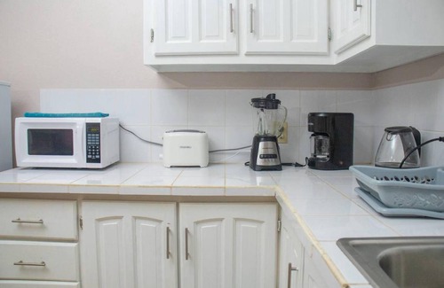 Saint John Parish Apartment | 75 m² Apartment ∙ 2 bedrooms ∙ 3 guests