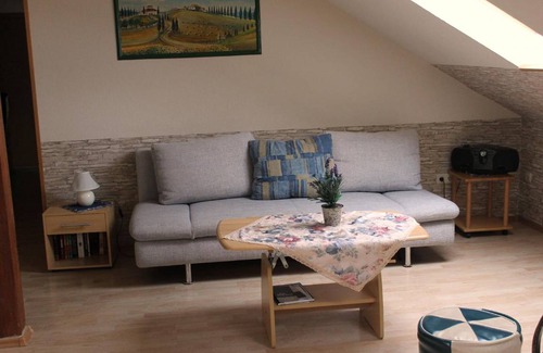 Hanau Apartment | 75 m² Apartment ∙ 1 bedroom ∙ 4 guests