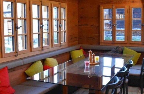 Stalden Apartment | 75 m² Apartment ∙ 2 bedrooms ∙ 4 guests