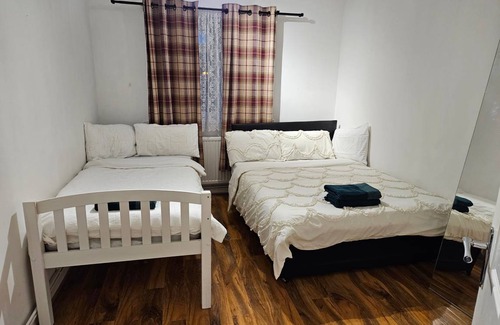 Wandle Valley Apartment | 75 m² Apartment ∙ 2 bedrooms ∙ 6 guests