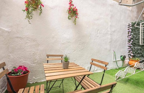 Vyronas Apartment | 75 m² Apartment ∙ 2 bedrooms ∙ 6 guests
