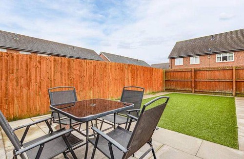 Wigan Apartment | 75 m² Apartment ∙ 2 bedrooms ∙ 4 guests