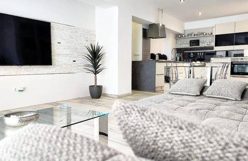 Cabrita Apartment | 75 m² Apartment ∙ 2 bedrooms ∙ 6 guests