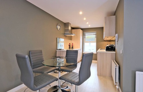 Central Aberdeen Apartment | 75 m² Apartment ∙ 2 bedrooms ∙ 4 guests