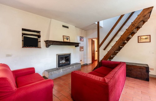 Pietrabuona Apartment | 75 m² Apartment ∙ 3 bedrooms ∙ 6 guests