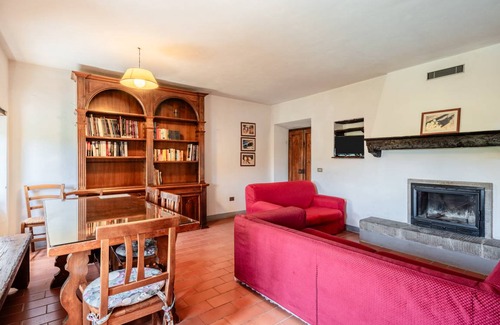 Pietrabuona Apartment | 75 m² Apartment ∙ 3 bedrooms ∙ 6 guests