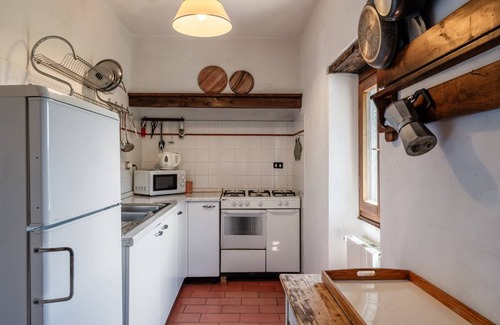Pietrabuona Apartment | 75 m² Apartment ∙ 3 bedrooms ∙ 6 guests