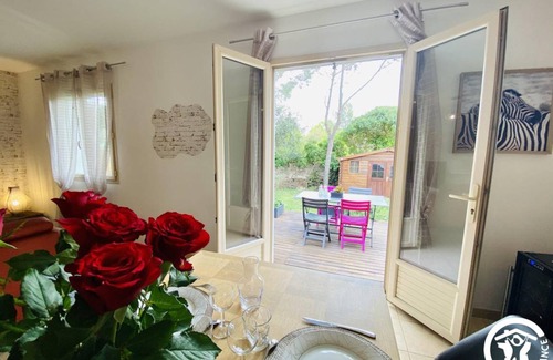 Pouzols-Minervois House | 75 m² Gîte ∙ 2 bedrooms ∙ 4 guests