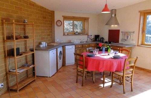 St-Denis-le-Vetu House | 75 m² Gîte ∙ 2 bedrooms ∙ 3 guests