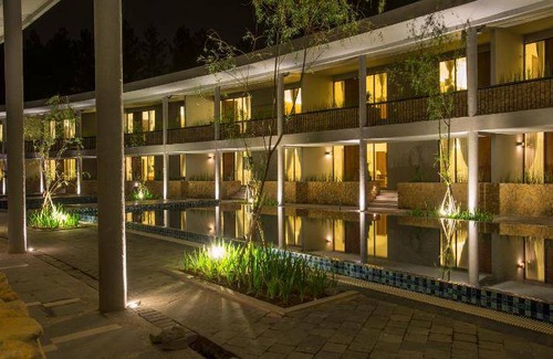 Sukaraja Hotel | 75 m² Hotel ∙ 127 guests