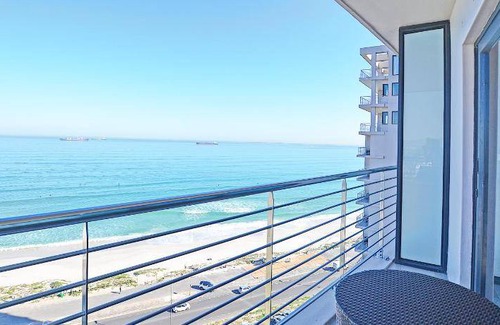 Bloubergstrand Hotel | 75 m² Hotel ∙ 127 guests