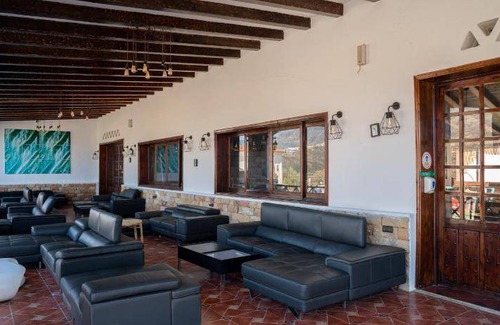 Derdara Hotel | 75 m² Hotel ∙ 3 bedrooms ∙ 9 guests