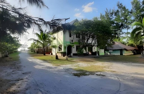 Pundaquit Hotel | 75 m² Hotel ∙ 30 guests