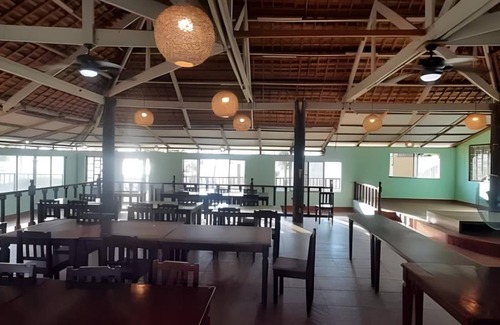 Pundaquit Hotel | 75 m² Hotel ∙ 30 guests