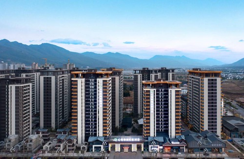 Gucheng Hotel | 75 m² Hotel ∙ 4 guests