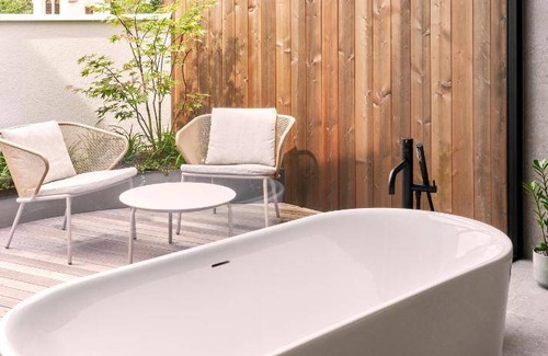 Sumperk Hotel | 75 m² Hotel ∙ 4 guests