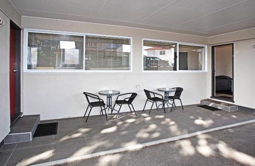 Pukekohe Hotel | 75 m² Hotel ∙ 7 guests