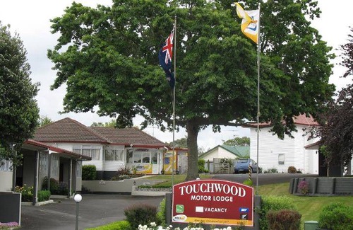 Pukekohe Hotel | 75 m² Hotel ∙ 7 guests