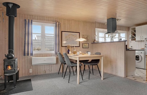 Lild Strand House | 75 m² House ∙ 2 bedrooms ∙ 4 guests