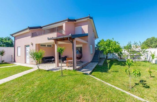 Blagaj House | 75 m² House ∙ 2 bedrooms ∙ 6 guests