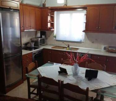 Chalcis House | 75 m² House ∙ 2 bedrooms ∙ 5 guests