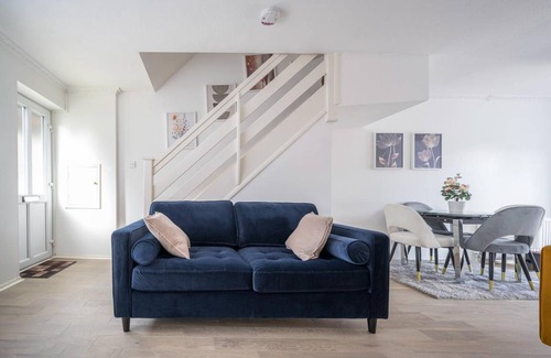 Dartford House | 75 m² House ∙ 2 bedrooms ∙ 6 guests