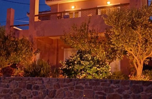Perdhika House | 75 m² House ∙ 2 bedrooms ∙ 4 guests