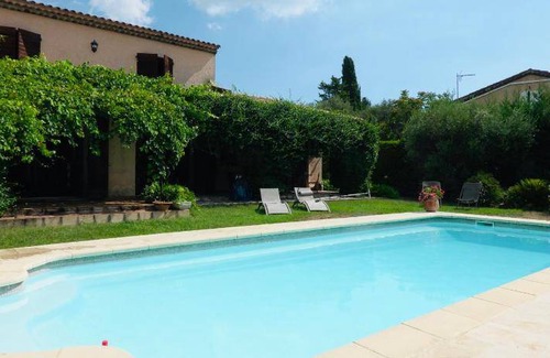 Le Plan-de-Grasse House | 75 m² House ∙ 2 bedrooms ∙ 4 guests