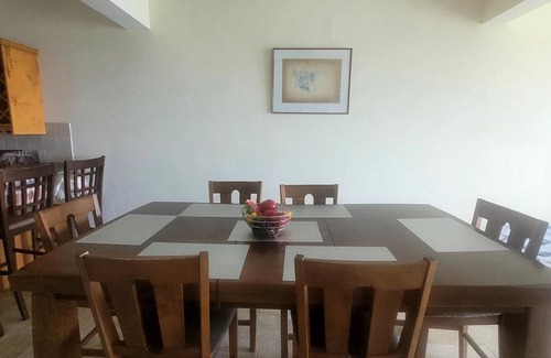 Road Town House | 75 m² House ∙ 2 bedrooms ∙ 4 guests