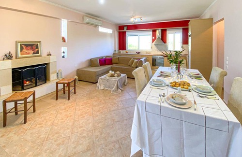 Larissos House | 75 m² House ∙ 3 bedrooms ∙ 7 guests