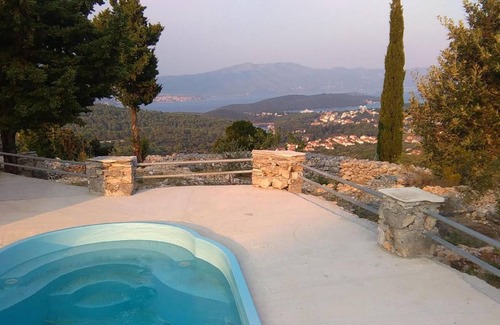 Zrnovo House | 75 m² House ∙ 3 bedrooms ∙ 5 guests