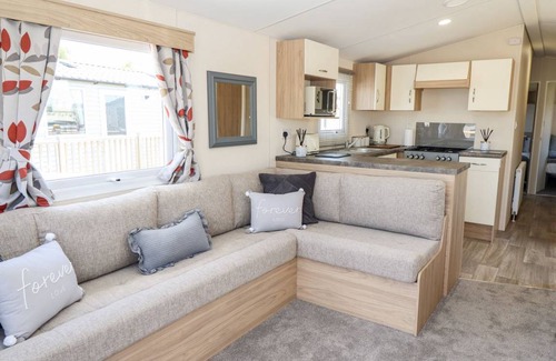 Crowle Cabin | 75 m² Lodge ∙ 3 bedrooms ∙ 6 guests