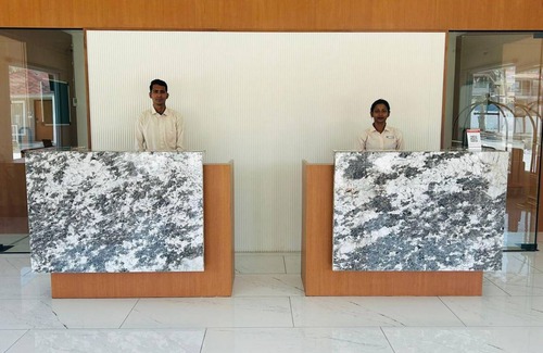Pardi Hotel | 750 m² Hotel ∙ 2 guests