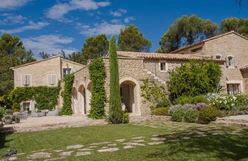 Menerbes House | 750 m² House ∙ 7 bedrooms ∙ 14 guests