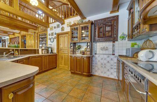 Borowna House | 750 m² House ∙ 7 bedrooms ∙ 12 guests