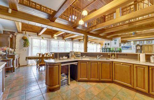 Borowna House | 750 m² House ∙ 7 bedrooms ∙ 12 guests