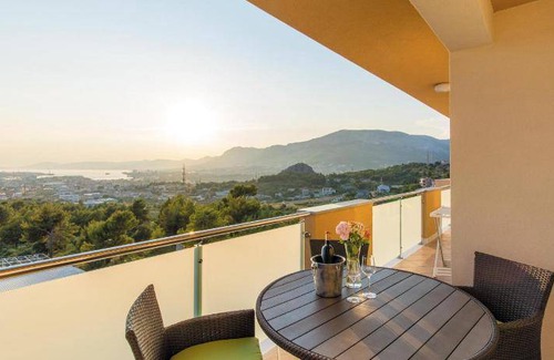 Mravince House | 750 m² House ∙ 9 bedrooms ∙ 24 guests