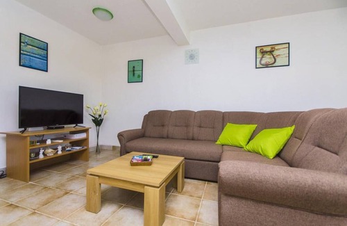 Razanj Apartment | 76 m² Apartment ∙ 2 bedrooms ∙ 6 guests