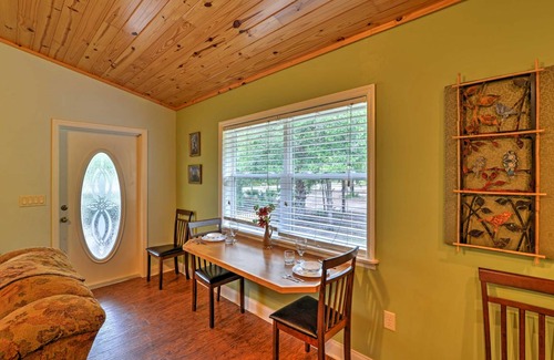 Crystal River Cottage | 76 m² Cabin ∙ 1 bedroom ∙ 4 guests