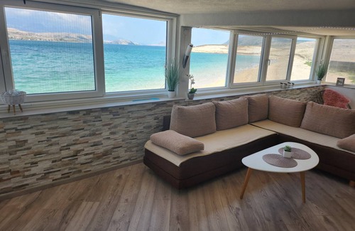 Zrce House | 76 m² House ∙ 1 bedroom ∙ 4 guests