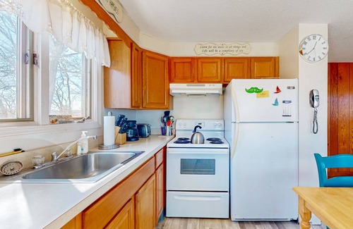 Monument Beach House | 76 m² House ∙ 2 bedrooms ∙ 4 guests
