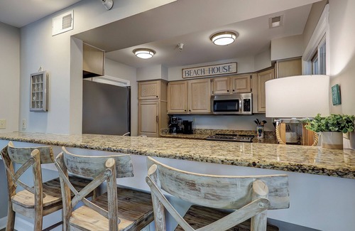 Hilton Head Island Condo | 7627 Huntington-Quick150 yards walk to the beach & Fido Friendly