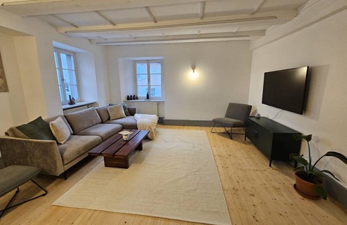 Kadelburg Apartment | 77 m² Apartment ∙ 2 bedrooms ∙ 5 guests