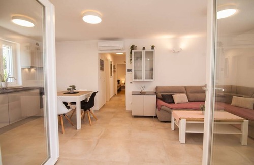 Bol Apartment | 77 m² Apartment ∙ 3 bedrooms ∙ 6 guests