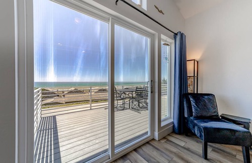 Gold Beach Cottage | 77 m² Cabin ∙ 2 bedrooms ∙ 4 guests