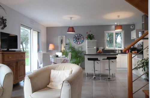 Le Mesnil-Ozenne House | 77 m² Gîte ∙ 2 bedrooms ∙ 4 guests