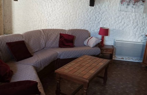 Questembert House | 77 m² House ∙ 2 bedrooms ∙ 4 guests