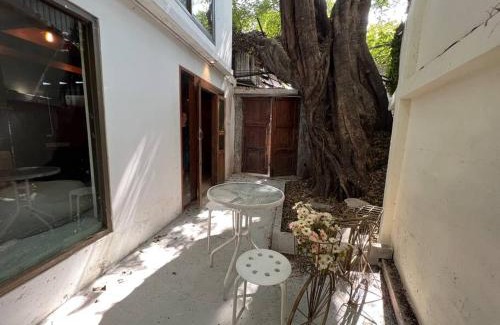 Maha Phruttharam House | 77 Old Town